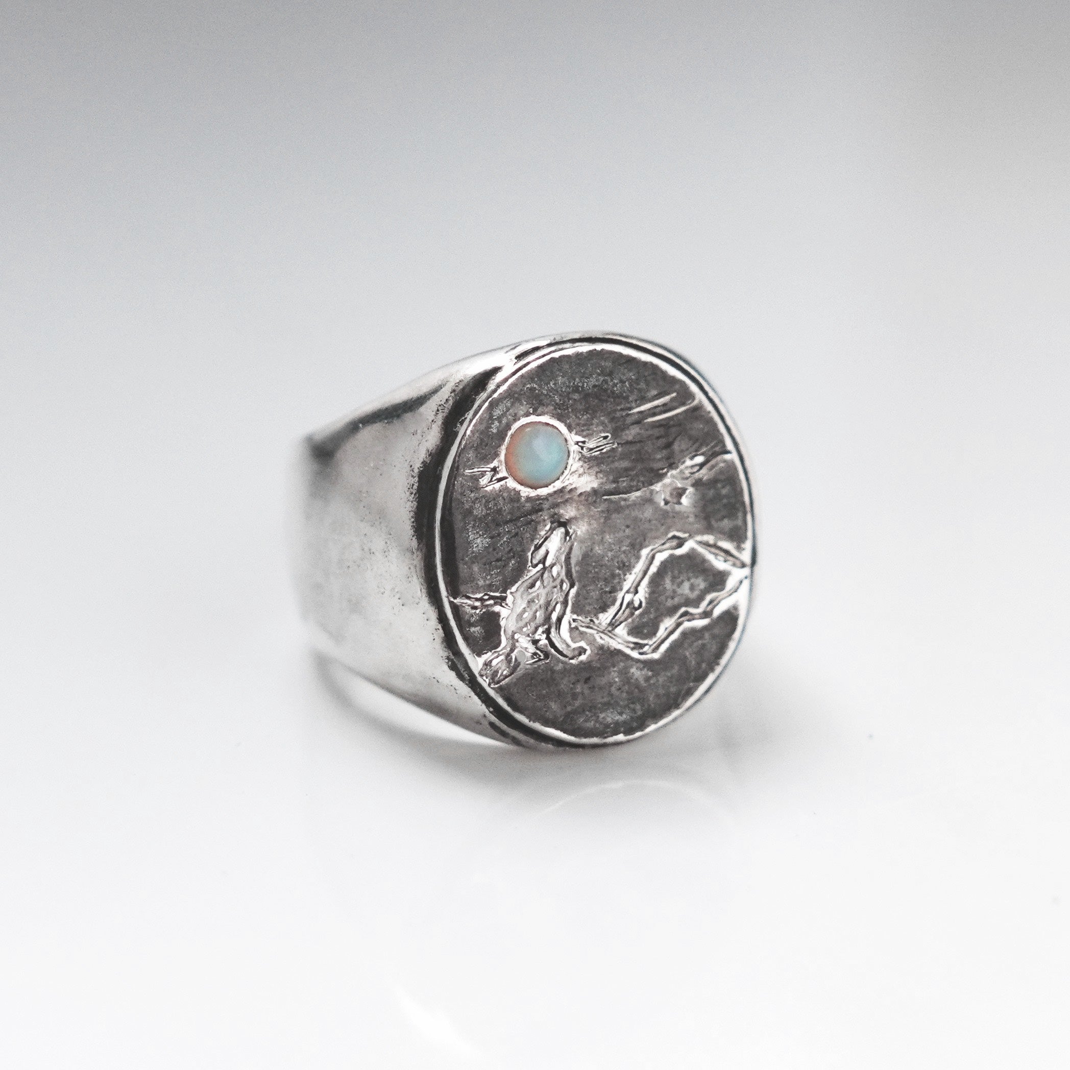 Howlin Wolf Ring